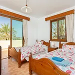 Noni Large Private Pool Ac Wifi Villa *