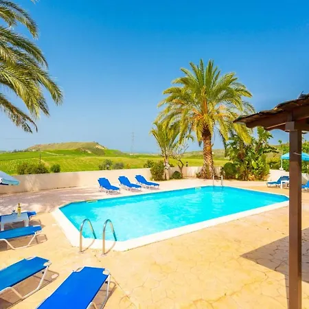 Noni Large Private Pool Ac Wifi *