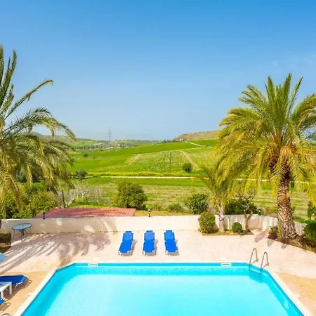 Noni Large Private Pool Ac Wifi * Polis