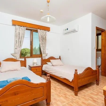Noni Large Private Pool Ac Wifi Vila Polis