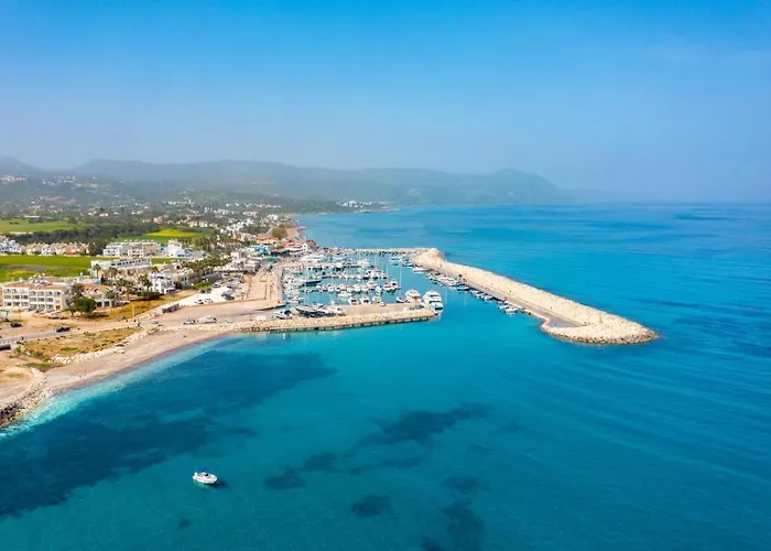 Noni Large Private Pool Ac Wifi * Polis